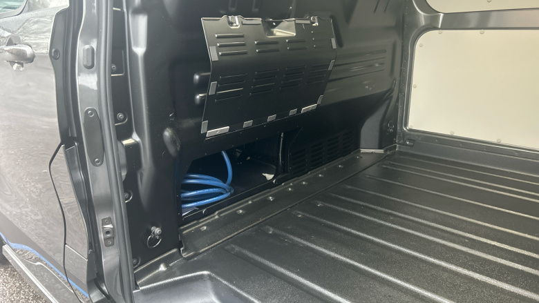 Ford Transit Custom E-320 L1 Rwd 160kW 65kWh H1 Van Sport Auto